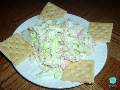 Recette de salade légère de surimi