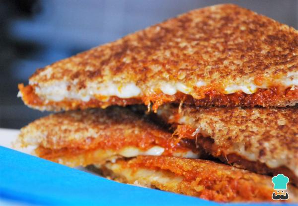 Recette de sandwich majorquin - Avec des restes et du fromage fondu