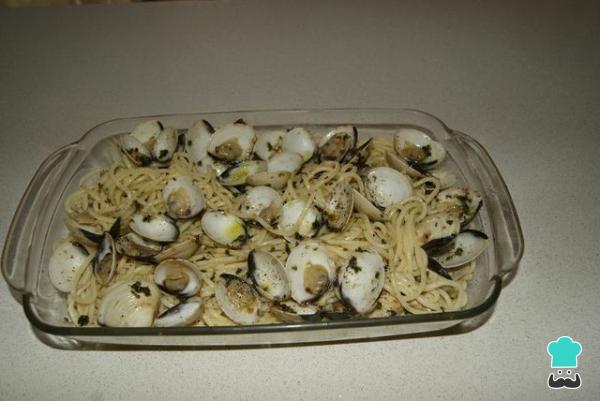 Recette de spaghettis aux palourdes et persil