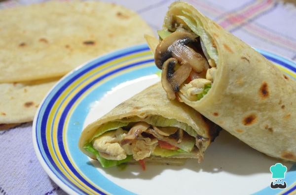 Recette de wrap au poulet et aux champignons