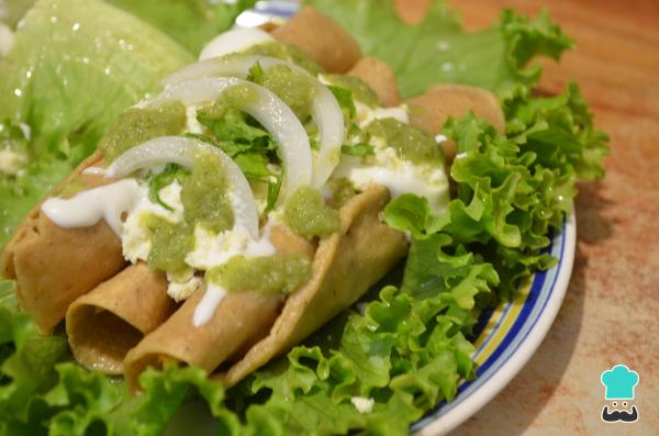 Recette mexicaine de Flautas au poulet