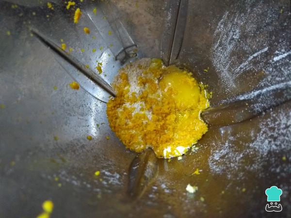 Recette de pudding à l'orange sans farine - Étape 2