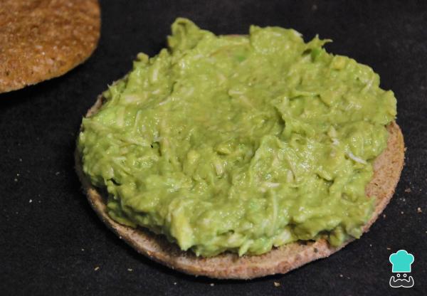 Recette de sandwich au poulet et à l'avocat - Étape 6