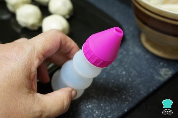 Recette de Cake Pops Momie au chocolat blanc pour Halloween - Étape 6