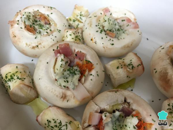 Recette de champignons farcis au bacon et au bleu - Étape 7