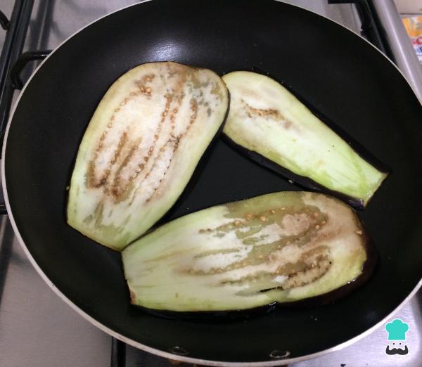 Recette de sandwich végétarien aux aubergines - Étape 2