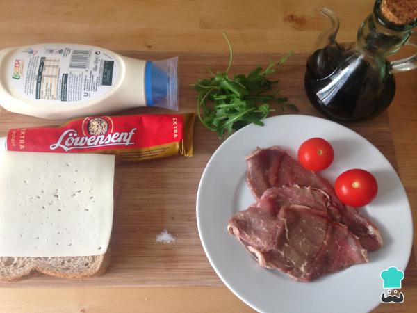 Recette de sandwich au bœuf et au fromage - Étape 1