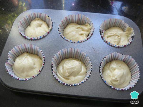 Recette de cupcakes à la noix de coco - Étape 4