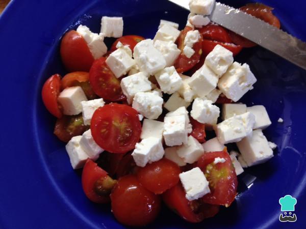 Recette des Volaunes farcies à la tomate, pâte d'olive et fromage - Etape 2