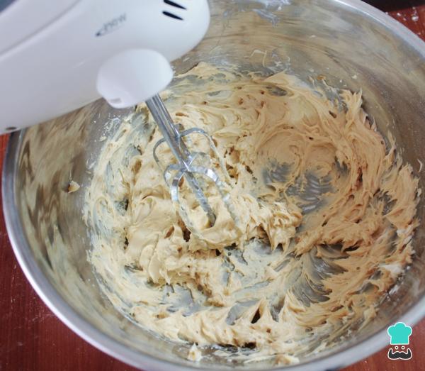 Recette de quatre-quarts au chocolat et au beurre de cacahuète - Étape 3