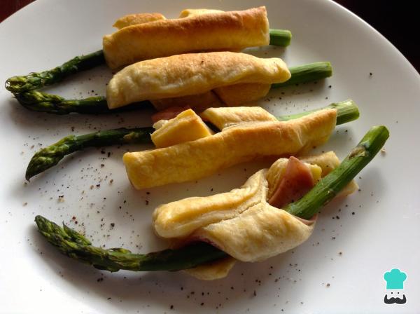 Recette d'asperges enveloppées dans une pâte feuilletée