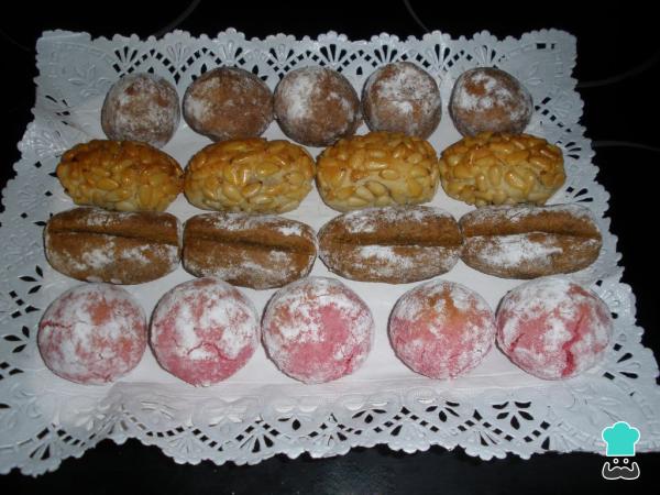 Recette de panellet de fraises pour Castanyada