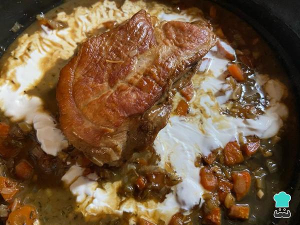 Recette de Bondiola al disco à la bière et à la crème - Étape 7