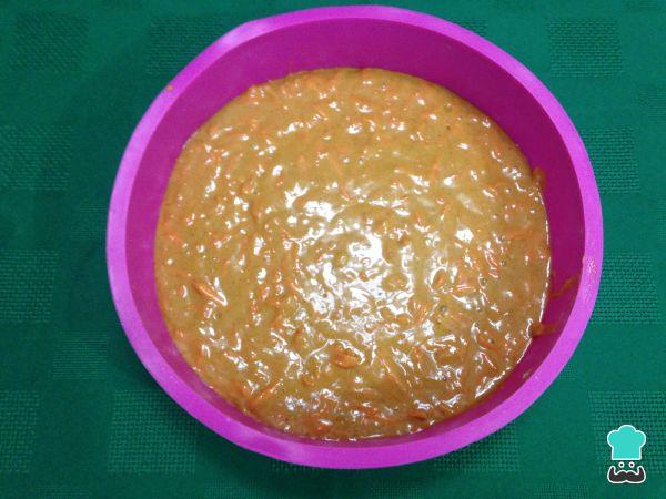 Recette de Gâteau aux carottes, aux noix et à la cannelle - Étape 4