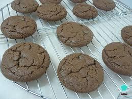 Recette de biscuits décorés à la crème et au chocolat