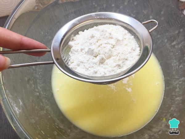 Recette de gâteau moelleux au yaourt et au citron – Étape 2