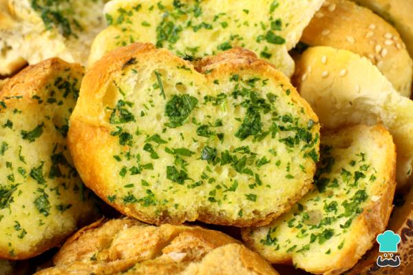 Recette de pain à l'ail au Thermomix