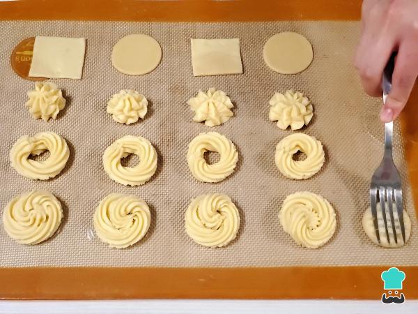 Recette de biscuits sablés maison de grand-mère - Étape 5