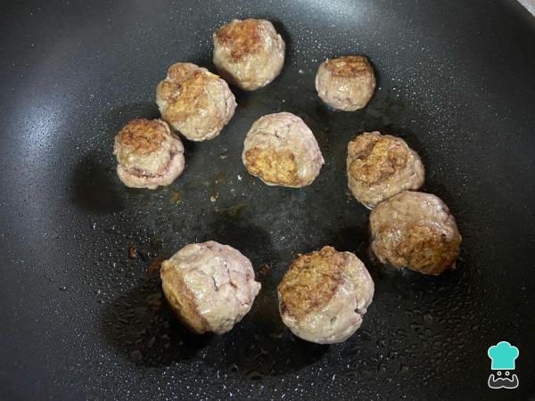 Recette de Boulettes de viande au tuco - Étape 4