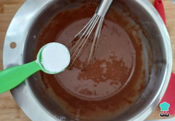 Recette de gâteau au chocolat à la friteuse à air – Étape 4