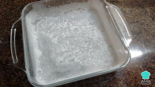 Recette de Gâteau au yaourt, aux pommes et aux noix - Étape 1