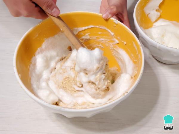 Recette de gâteau aux flocons d'avoine et au yaourt sans sucre - Étape 7