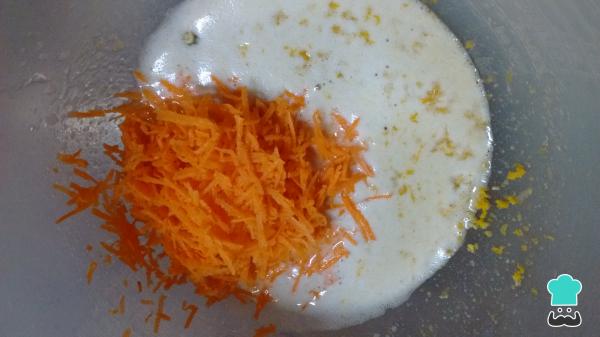 Recette Cake aux carottes et à l'orange - Étape 3