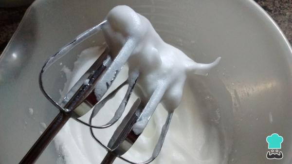 Recette de pain nuage sans farine - Étape 2