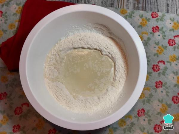 Recette de Gâteaux frits à la farine auto-levante - Étape 1