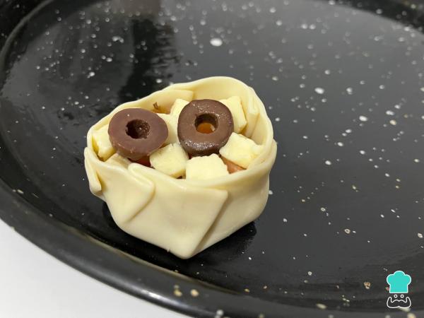 Recette d'empanadas au fromage et aux tomates - Étape 3