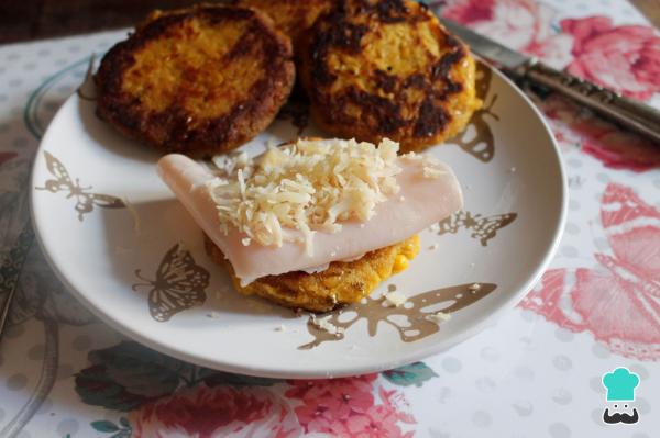 Recette d'arepas de maïs colombiens - Étape 6