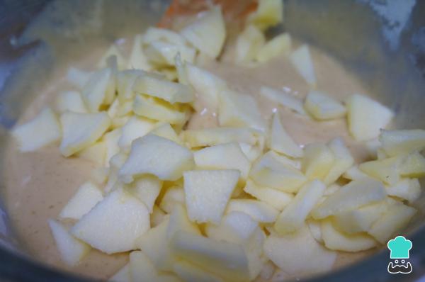 Recette de gâteau aux pommes moelleux - Étape 4