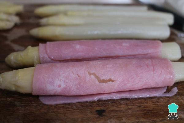 Recette des Asperges Blanches au Jambon - Étape 1