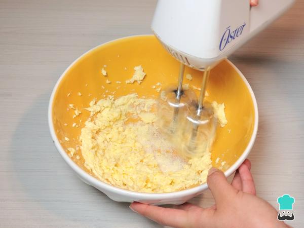 Recette Gâteau au yaourt et chocolat blanc - Étape 2