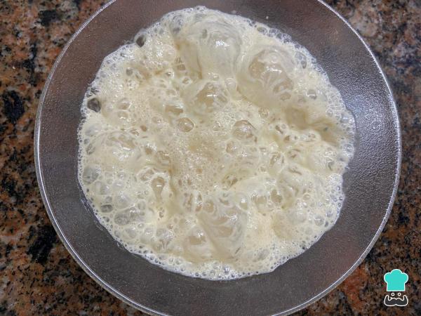 Recette de pâte à croissants - Étape 1