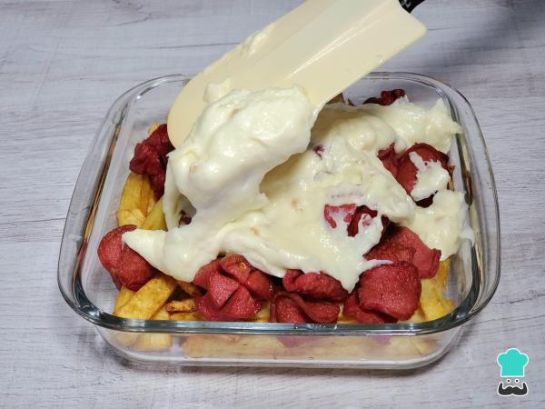 Recette de Salchipapa colombienne - Étape 7