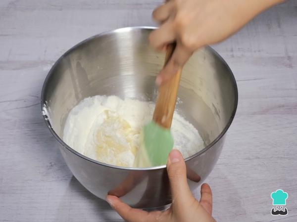 Recette de gâteau à la noix de coco et au yaourt - Étape 5