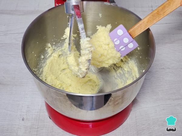 Recette de biscuits Halloween Spider - Étape 1