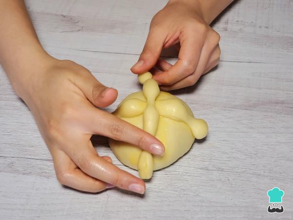 Recette du Pain des Morts farci au Nutella et aux fraises - Étape 6