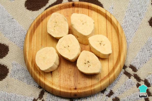 Recette de Poisson frit avec patacones et sauce - Étape 9