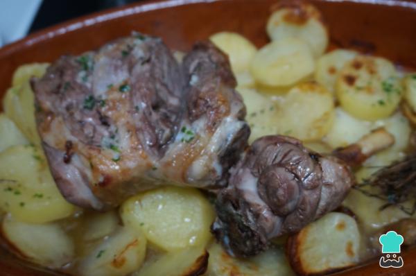 Recette Gigot d'agneau au four au vin blanc - Étape 6