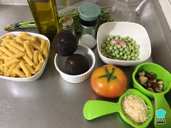 Recette de Salade de pâtes aux petits pois - Étape 1