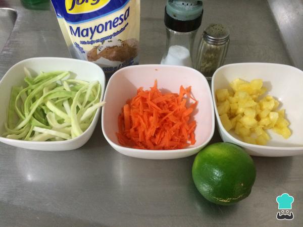 Recette de salade aigre-douce colombienne - Étape 1
