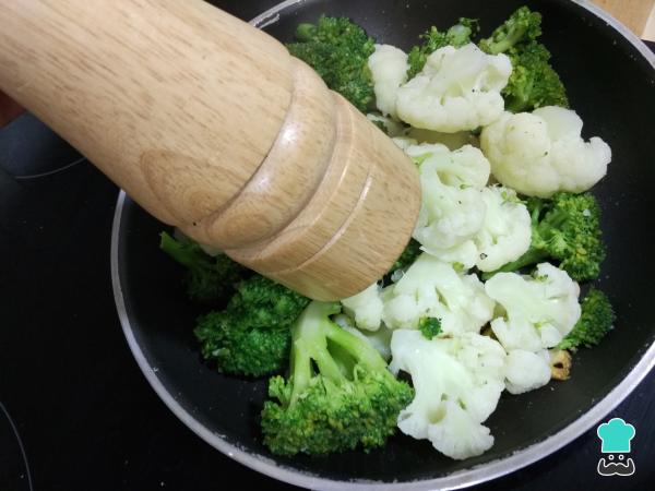 Recette de salade de chou-fleur et brocoli - Étape 4