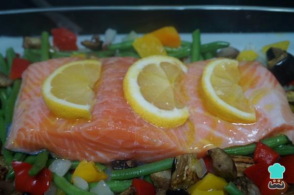 Recette de saumon au four au citron et légumes surgelés - Étape 3