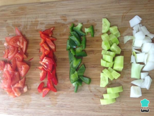 Recette de salade libanaise Fattoush - Étape 2