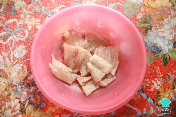 Recette de Poisson à la Sauce Noix de Coco et Curry - Étape 1