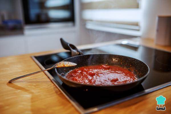 Recette de Morue à la tomate frite en bocal - Étape 4