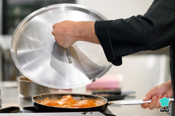 Recette de Morue à la tomate frite en bocal - Étape 6