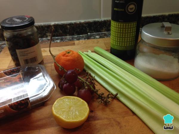 Recette de salade de céleri pour perdre du poids - Étape 1